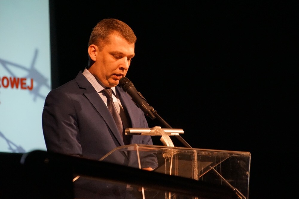 W Miejskim Centrum Kultury odbyła się czwarta edycja Ogólnopolskiego Konkursu Recytatorskiego "W kręgu poezji i prozy lagrowej więźniarek KL Ravensbr�źck". Gośćmi honorowymi wydarzenia są byłe więźniarki obozu.