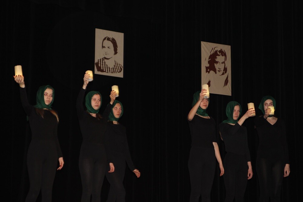 W Miejskim Centrum Kultury odbyła się czwarta edycja Ogólnopolskiego Konkursu Recytatorskiego "W kręgu poezji i prozy lagrowej więźniarek KL Ravensbr�źck". Gośćmi honorowymi wydarzenia są byłe więźniarki obozu.