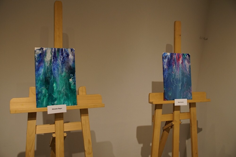 Wczoraj w Miejskim Centrum Kultury im. Henryka Bisty odbył się wernisaż wystawy prac uczniów Szkoły Podstawowej nr 35 Specjalnej w Rudzie Śląskiej - "W świecie kolorów". 