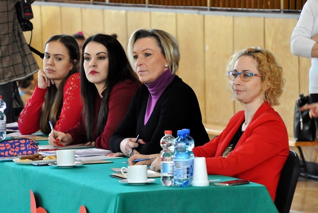 Ponad 120 zawodników akrobatyki w ostatnią sobotę przedłużyło sobie świętowanie dnia św. Walentego przez udział w Zawodach Walentynkowych w Rudzie Śląskiej.