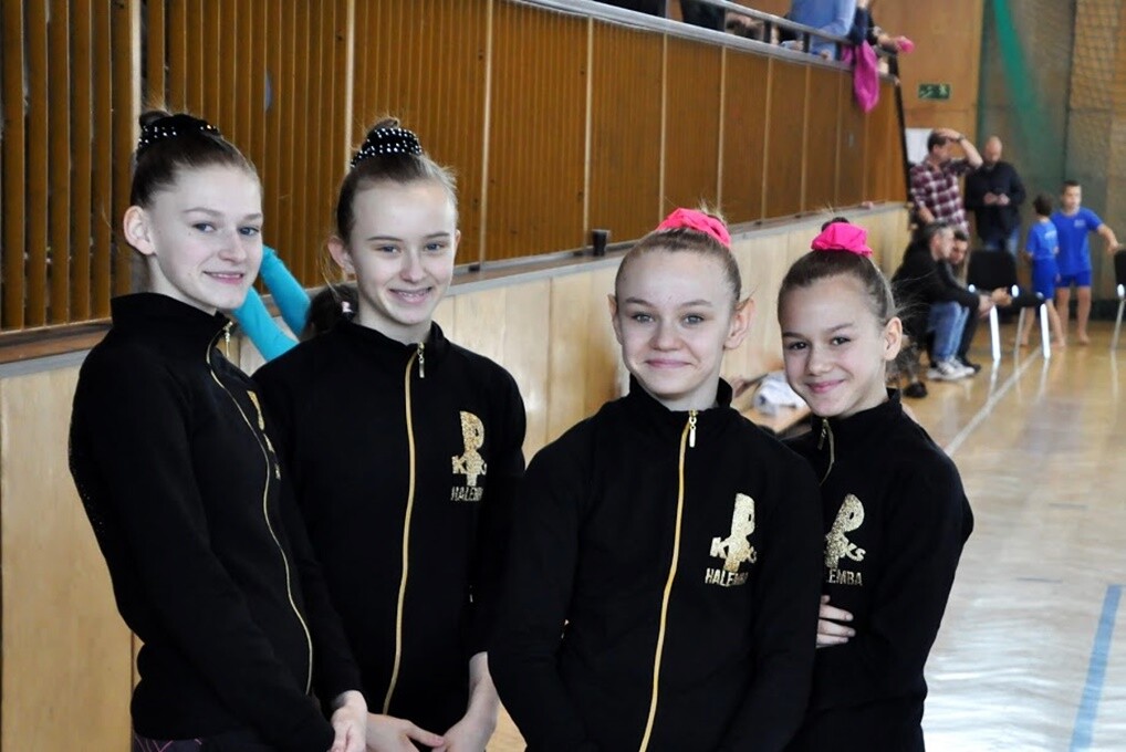 Ponad 120 zawodników akrobatyki w ostatnią sobotę przedłużyło sobie świętowanie dnia św. Walentego przez udział w Zawodach Walentynkowych w Rudzie Śląskiej.