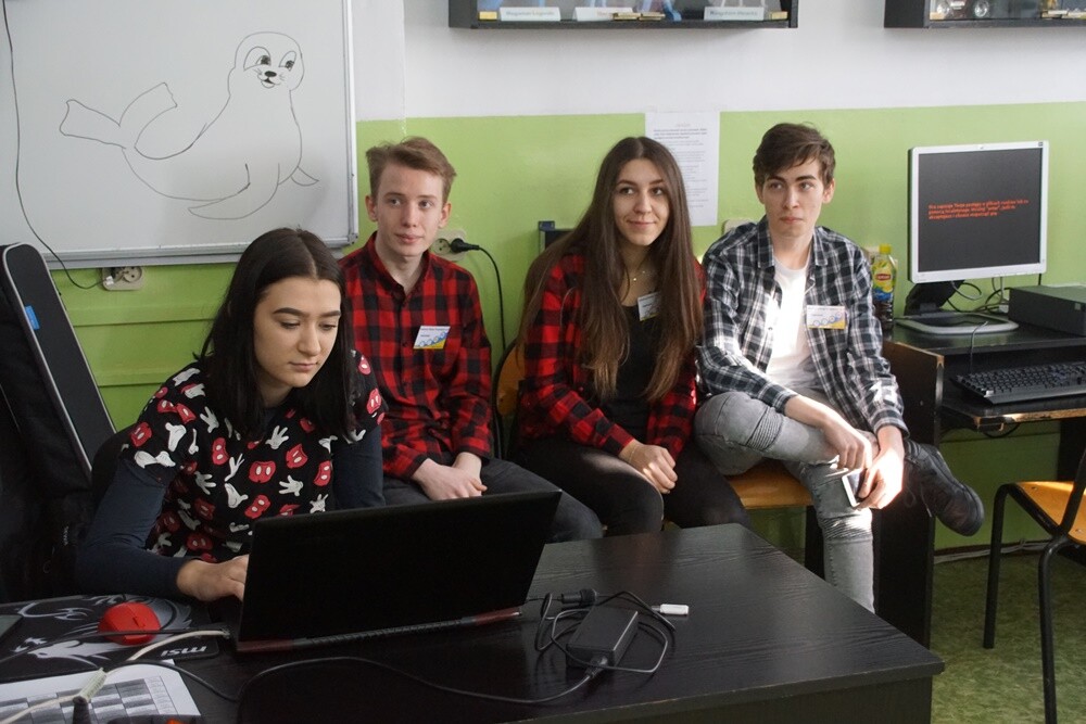 "Zaplanuj swoją przyszłość na 6!" - pod takim hasłem odbywały się dziś w Zespole Szkół Ponadgimnazjalnych nr 6 im. M. Kopernika warsztaty zawodowe skierowane do uczniów ósmych klas szkół podstawowych oraz trzecich klas gimnazjum.