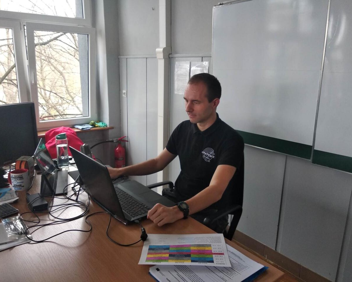 "Zaplanuj swoją przyszłość na 6!" - pod takim hasłem odbyły się w Zespole Szkół nr 6 im. M. Kopernika warsztaty naukowe online skierowane do uczniów ósmych SP nr 13.