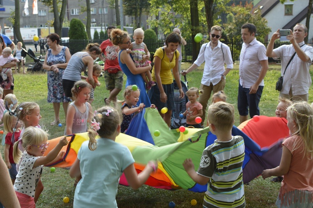 Mieszkańcy Kochłowic w ubiegły weekend postawili na zabawę. Stowarzyszenie „Lepsze Kochłowice. Lepsza Ruda Śląska” zorganizowało na plantach trzy ciekawe imprezy.