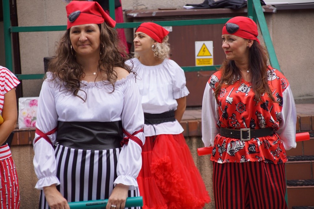 Wspólna zabawa, harcerskie przyśpiewki, wielkie ognisko i piraci – to tylko niektóre atrakcje, jakie czekały na podopiecznych Ośrodka Adaptacyjnego dla Dzieci Niepełnosprawnych w Bykowinie. Na terenie placówki odbył się już ósmy "Wieczór Harcerski”, który zgromadził dzieciaki, ich rodziców oraz przyjaciół.