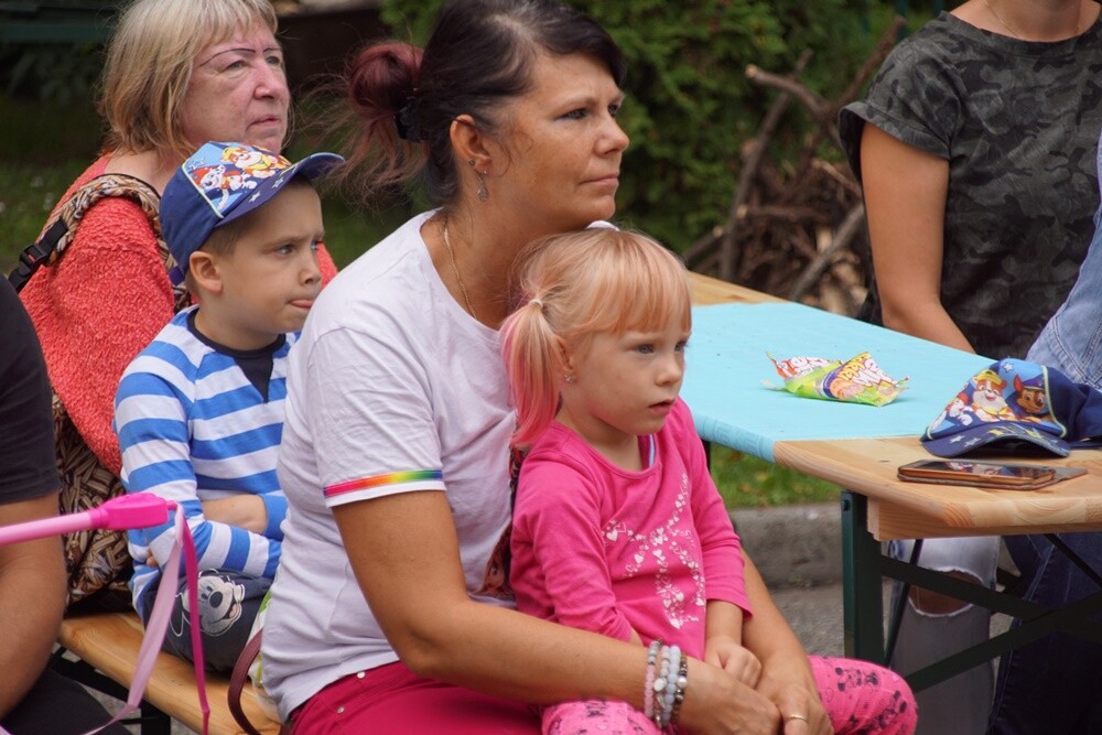 Wspólna zabawa, harcerskie przyśpiewki, wielkie ognisko i piraci – to tylko niektóre atrakcje, jakie czekały na podopiecznych Ośrodka Adaptacyjnego dla Dzieci Niepełnosprawnych w Bykowinie. Na terenie placówki odbył się już ósmy "Wieczór Harcerski”, który zgromadził dzieciaki, ich rodziców oraz przyjaciół.