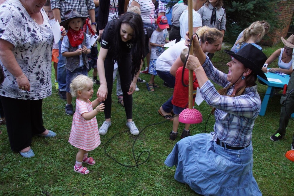 W piątkowe popołudnie Ośrodek Adaptacyjny dla Dzieci Niepełnosprawnych po raz siódmy zaprosił do zabawy z harcerzami. Było radośnie!