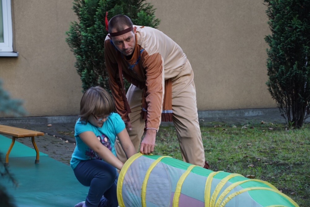 W piątkowe popołudnie Ośrodek Adaptacyjny dla Dzieci Niepełnosprawnych po raz siódmy zaprosił do zabawy z harcerzami. Było radośnie!
