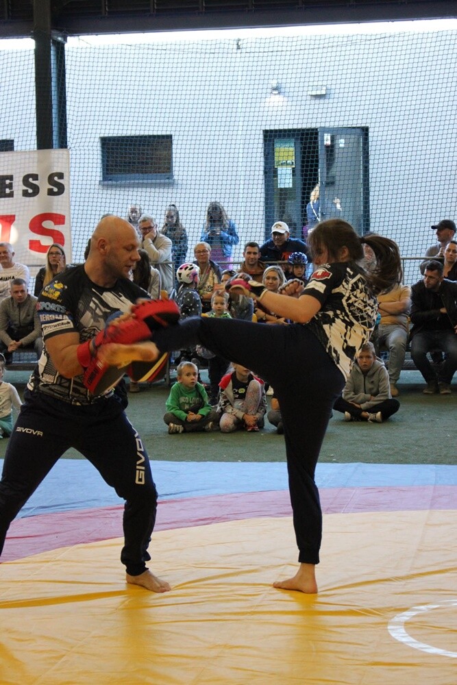 Wczoraj odbyła się druga w historii Rudy Śląskiej Charytatywna Wielka Gala Sportów Siłowych i Sportów Walki! Na Burloch Arenie w Orzegowie zaprezentowały się rudzkie i śląskie kluby sportowe po to, żeby pomóc w leczeniu Kamila Pieloka.