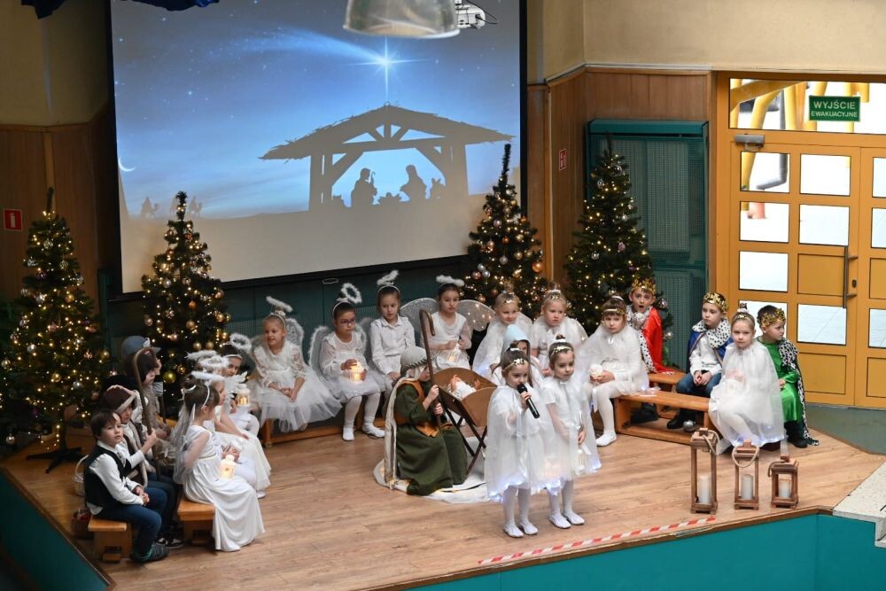 Spotkanie opłatkowe dyrektorów rudzkich szkół i przedszkoli/fot. FB Michał Pierończyk