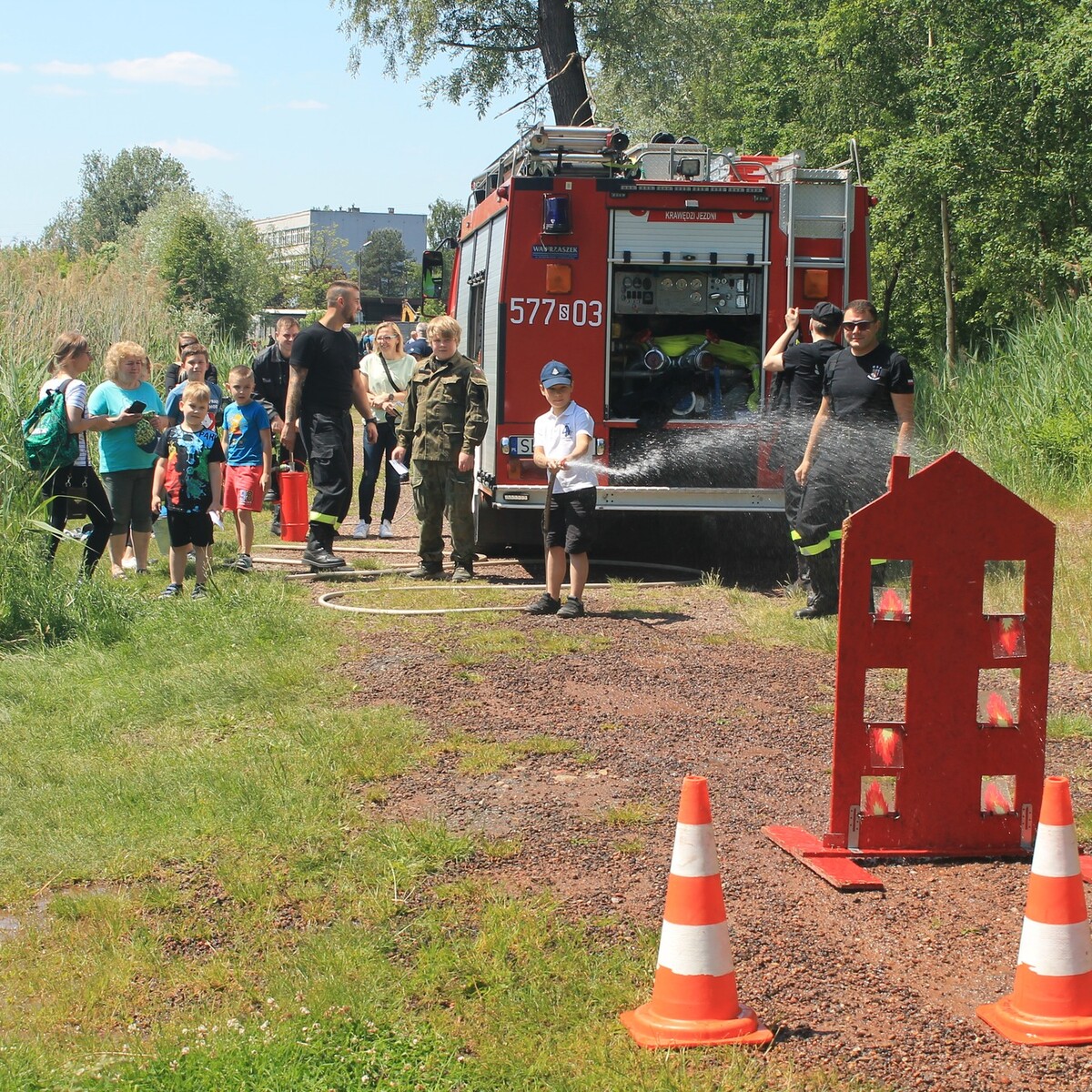3 czerwca na Stawie Kokotek odbył się Wodny Dzień Dziecka z profilaktyką. Dzieci mogły wziąć udział w wielu atrakcjach takich jak: pływanie na kajakach, czy łodzią. 

fot. UM Ruda Śląska / PZW Koło Nr.51 Ruda Śląska