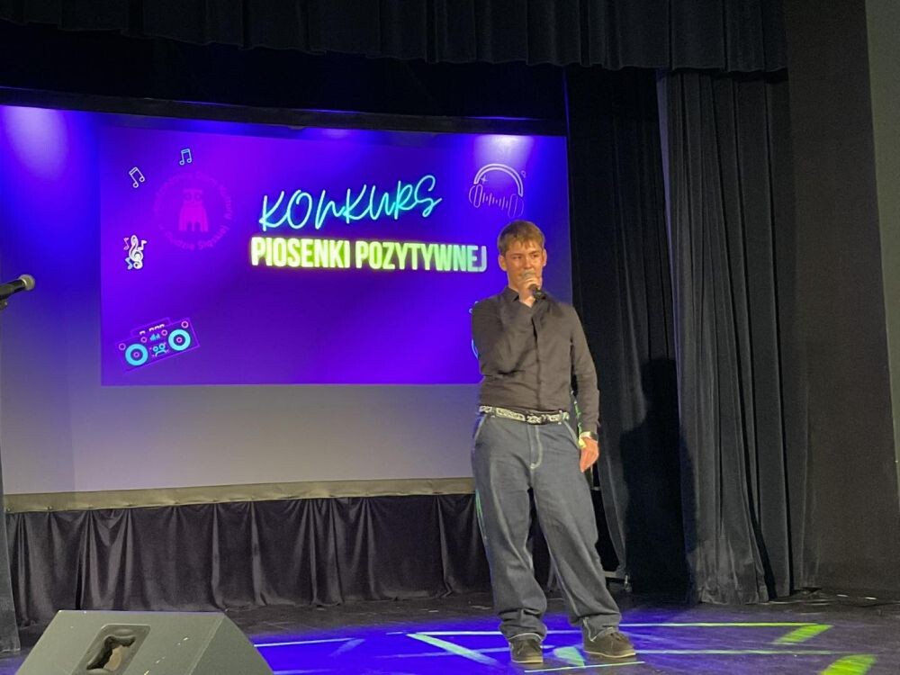 Wiele talentów na jednej scenie – za nami Wojewódzki Konkurs Piosenki Pozytywnej!/fot. Młodzieżowy Dom Kultury w Rudzie Śląskiej