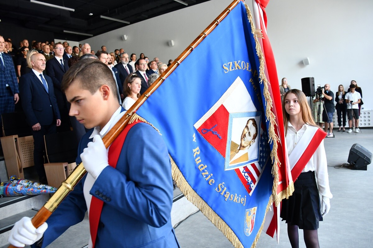 Wojewódzkie rozpoczęcie roku szkolnego w Szkole Podstawowej nr 17 w Rudzie Śląskiej.
