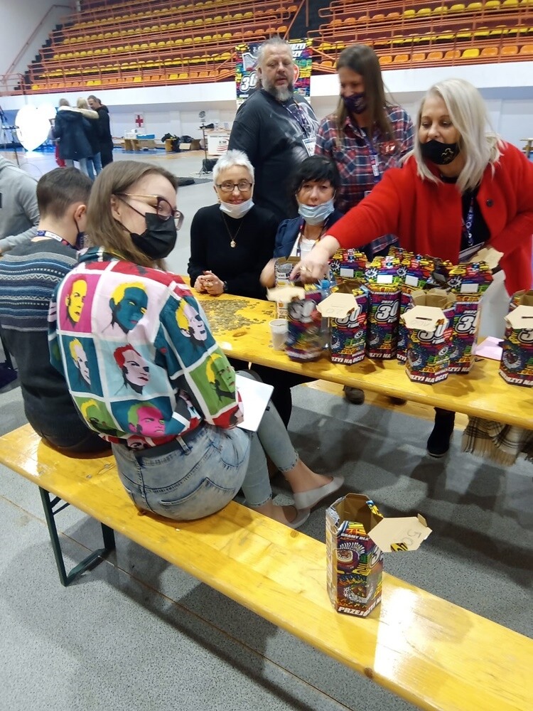 W ubiegłą niedzielę po raz 30. zagrała Wielka Orkiestra Świątecznej Pomocy. Z samych puszek rudzkie sztaby zebrały 195 277 złotych i 152 euro.