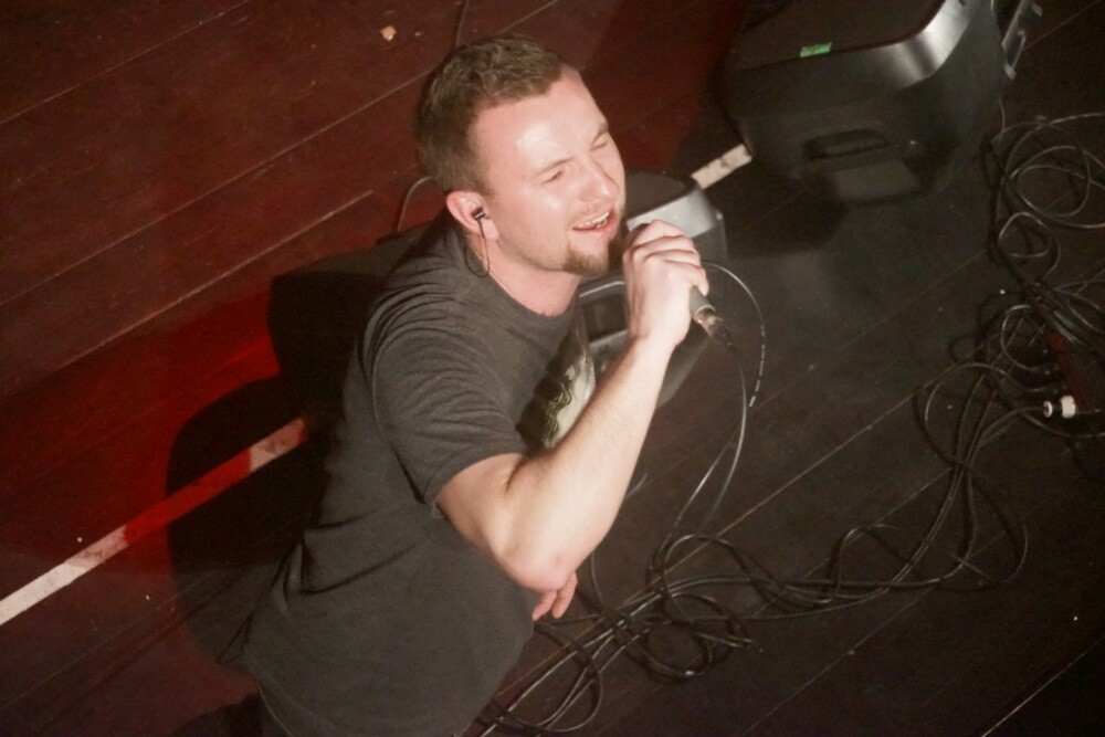 Już po raz 27. Ruda Śląska włączyła się w Wielką Orkiestrę Świątecznej Pomocy. W tym roku około 450 wolontariuszy wyszło na ulice miasta, żeby zebrać fundusze na zakup nowoczesnego sprzętu medycznego dla specjalistycznych szpitali dziecięcych. Dzisiaj w odbyły się koncerty i licytacje, a wieczorem rudzianie zjednoczyli się podczas Światełka do Nieba.