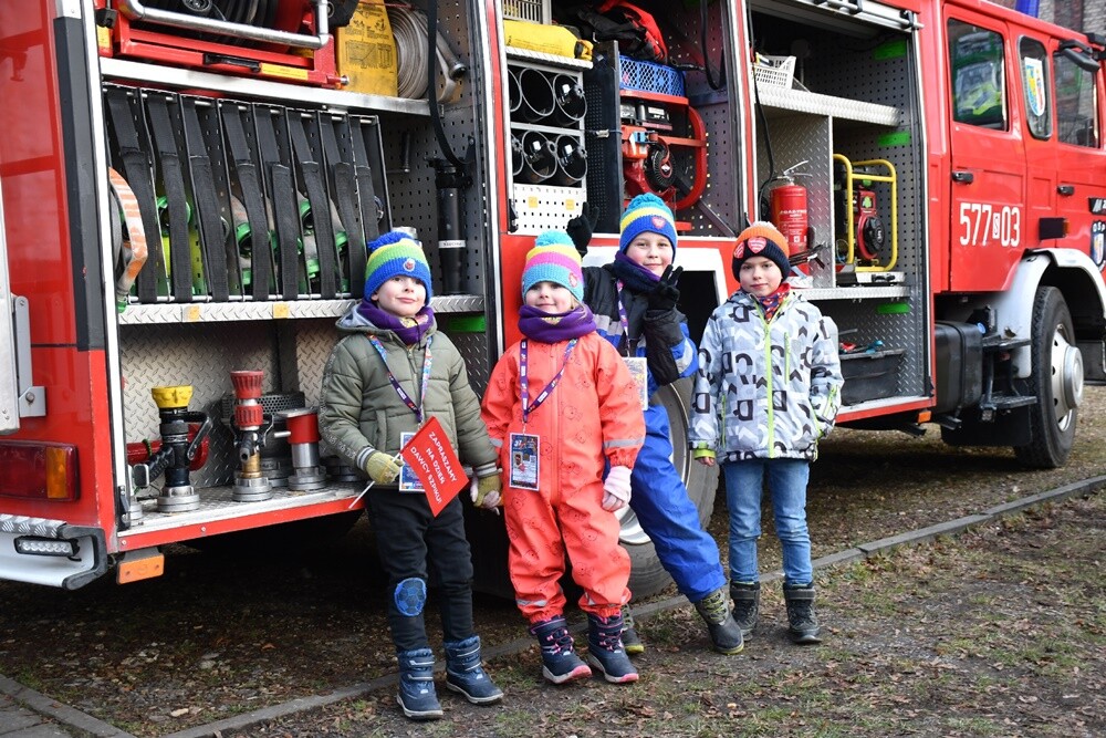 W Rudzie Śląskiej na ulice miasta wyruszyło około 450 wolontariuszy, aby zebrać fundusze, które przeznaczone zostaną na zakup sprzętu do walki z sepsą.

fot. Jacek Knapik / Sztaby WOŚP w Rudzie Śląskiej