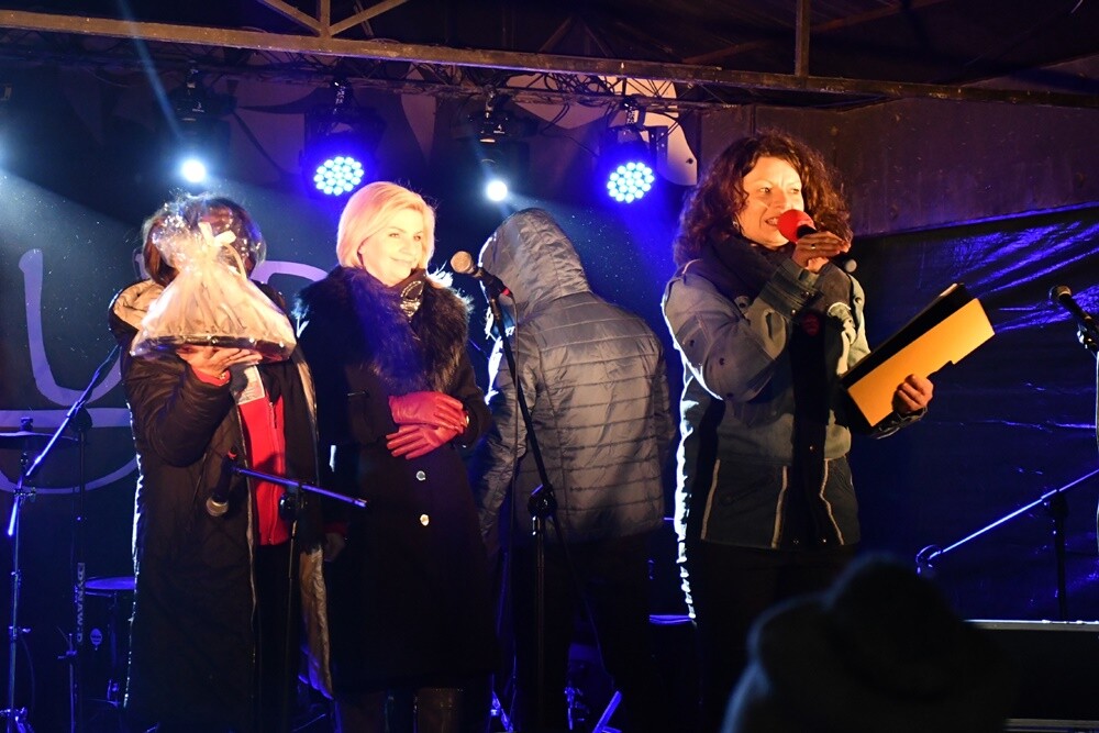 W Rudzie Śląskiej na ulice miasta wyruszyło około 450 wolontariuszy, aby zebrać fundusze, które przeznaczone zostaną na zakup sprzętu do walki z sepsą.

fot. Jacek Knapik / Sztaby WOŚP w Rudzie Śląskiej