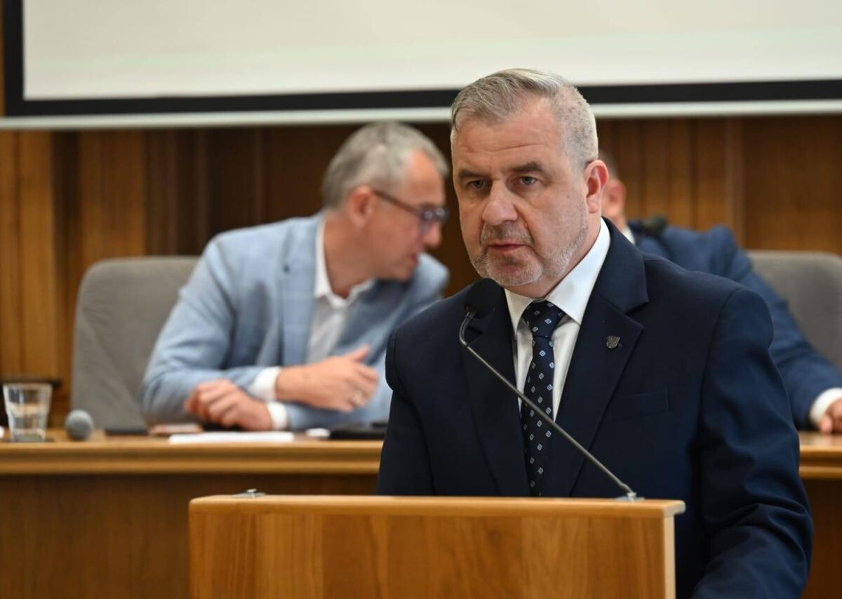 Michał Pierończyk z absolutorium / fot. UM Ruda Śląska