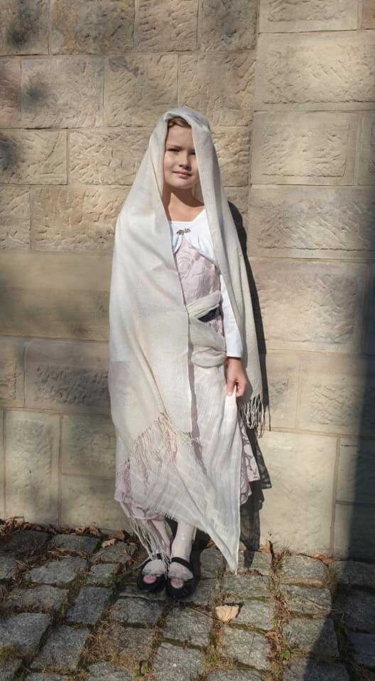 Najmłodsi mieszkańcy Kochłowic wyjątkowo uczcili uroczystość Wszystkich Świętych. Dzieci przebrały się za swoich ulubionych świętych i błogosławionych!

fot. FB Parafii Trójcy Przenajświętszej