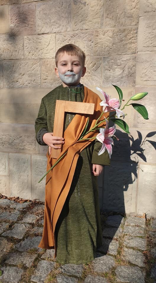 Najmłodsi mieszkańcy Kochłowic wyjątkowo uczcili uroczystość Wszystkich Świętych. Dzieci przebrały się za swoich ulubionych świętych i błogosławionych!

fot. FB Parafii Trójcy Przenajświętszej