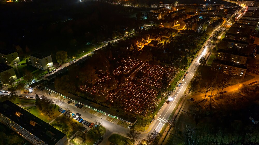 Wszystkich Świętych. / fot. Krzysztof Faber - DronRuda