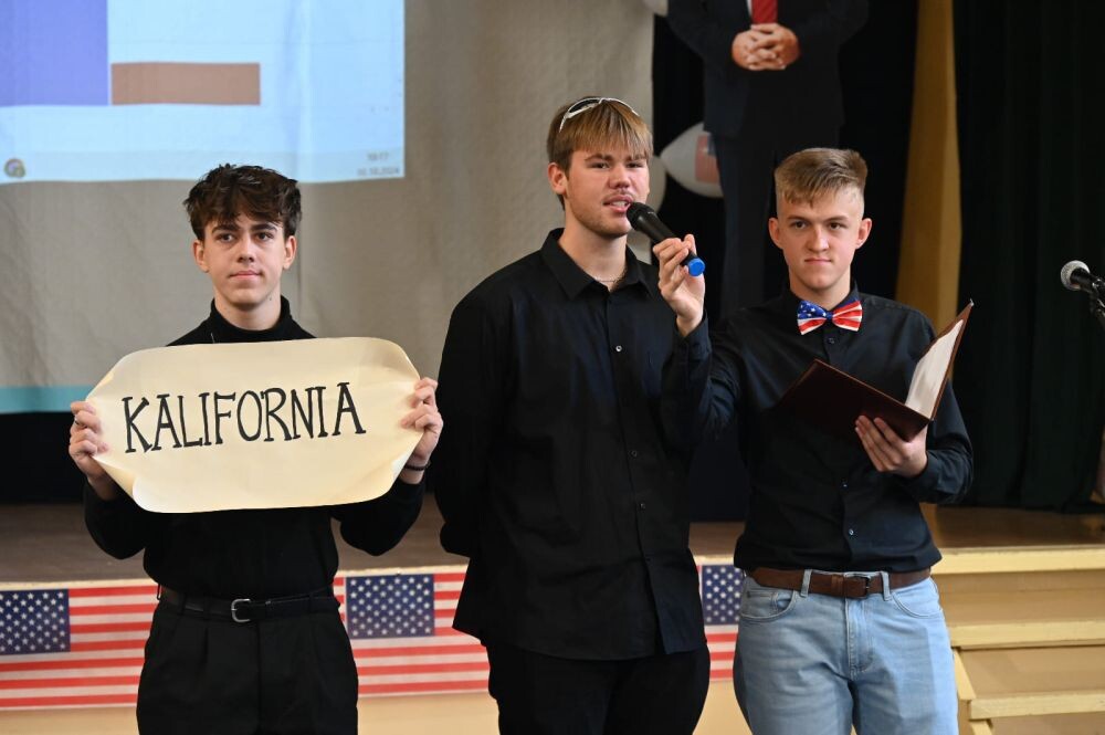 Prawybory prezydenta USA w IV LO im. HC Hoovera/fot. IV LO, FB Michał Pierończyk