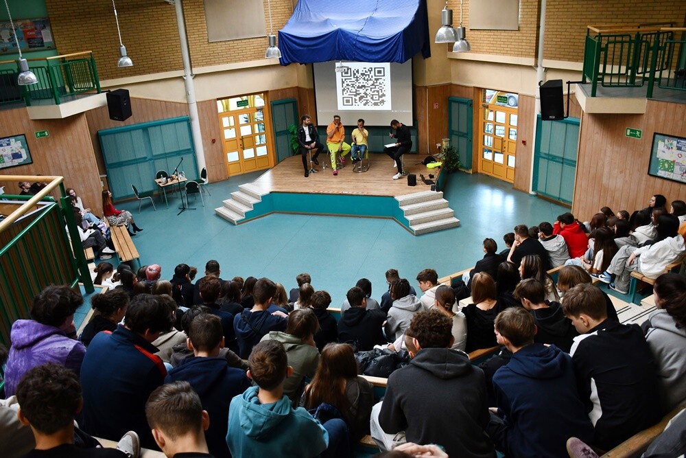 Wykład o hejcie, tolerancji i pasji w III LO.