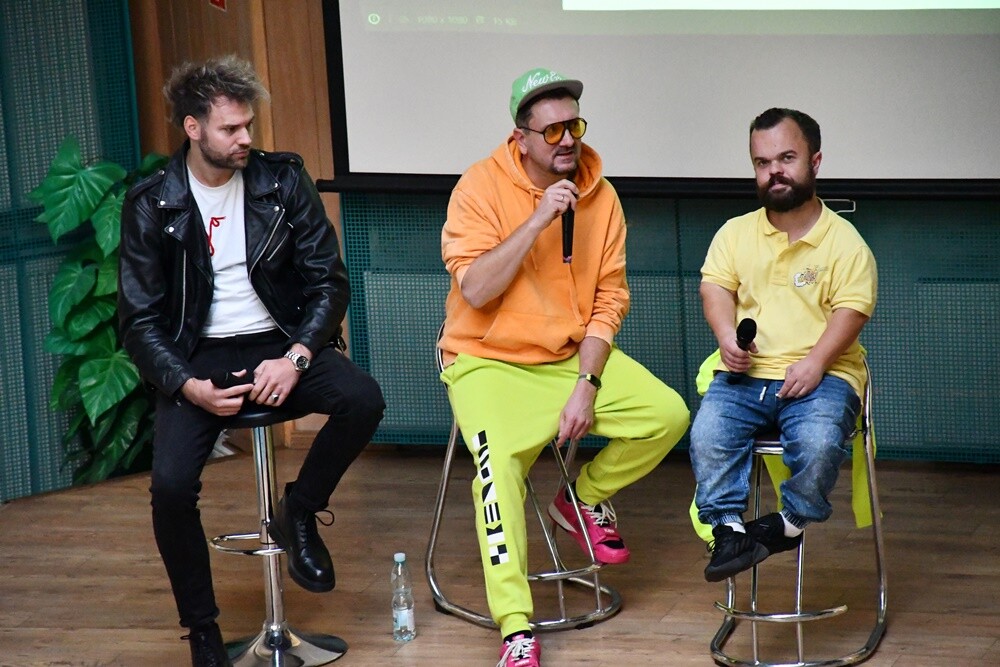 Wykład o hejcie, tolerancji i pasji w III LO.