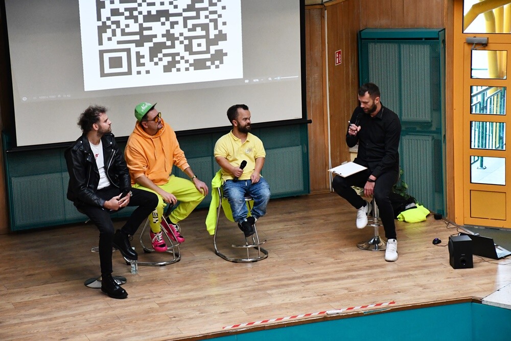 Wykład o hejcie, tolerancji i pasji w III LO.