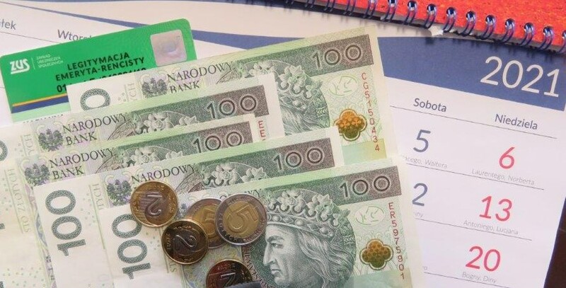 Wypłata czternastej emerytury z urzędu, bez składania wniosku