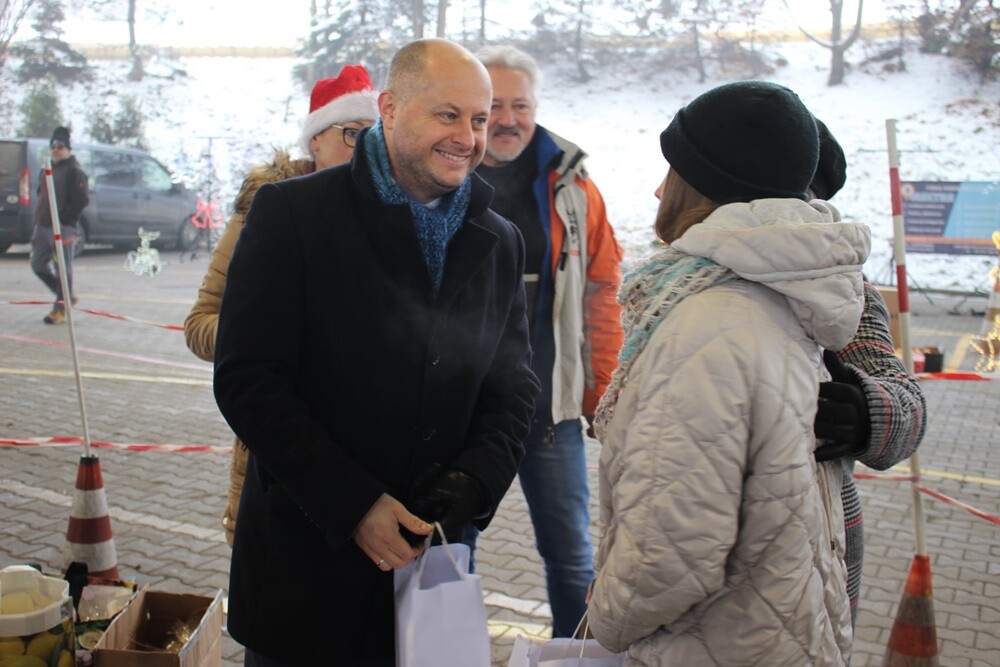 Już po raz czwarty w Rudzie Śląskiej obyła się charytatywna Wystawa Mikołajkowa Owczarków Niemieckich.

fot. UM Ruda Śląska
