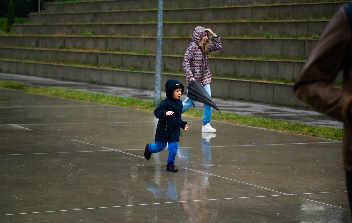 Dzielni uczestnicy zgromadzili się na Burloch Arenie, by wspólnie uczcić Śląskie Obchody Dnia Zdrowia Psychicznego / fot. Natalia Salwiczek