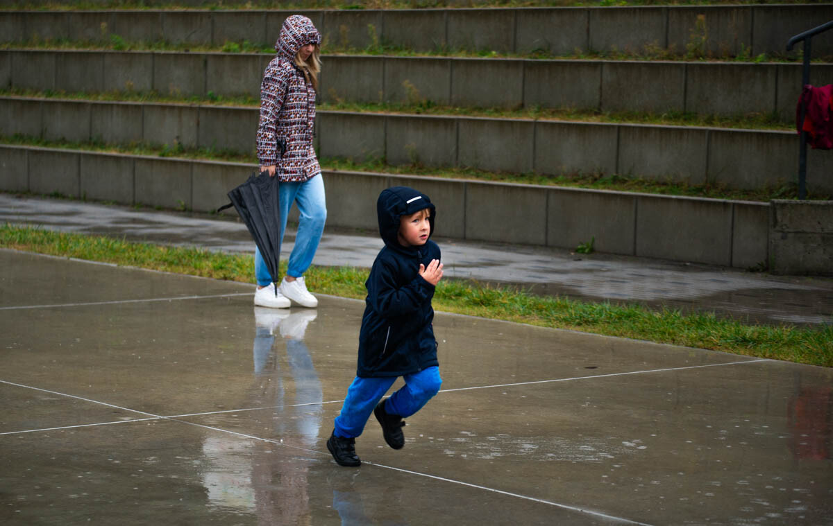 Dzielni uczestnicy zgromadzili się na Burloch Arenie, by wspólnie uczcić Śląskie Obchody Dnia Zdrowia Psychicznego / fot. Natalia Salwiczek