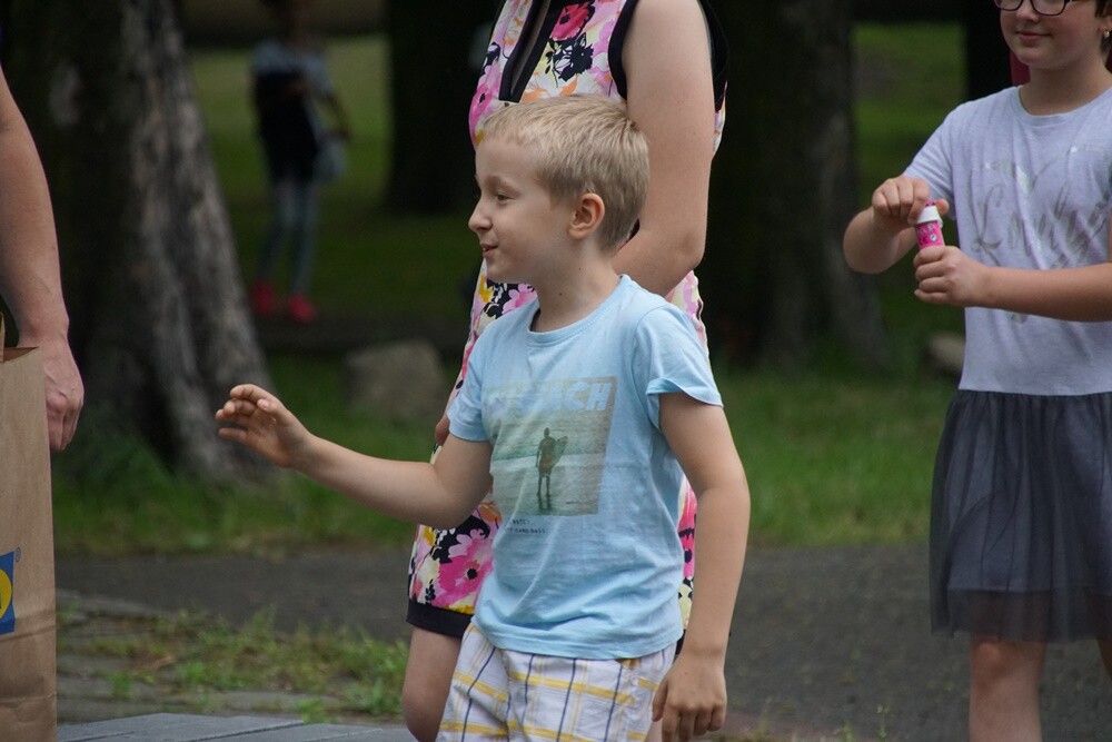 Moc atrakcji czekała wczoraj na uczestników XI Festynu Rodzin Zastępczych, który zorganizowany został w ogrodach Miejskiego Centrum Kultury im. Henryka Bisty.