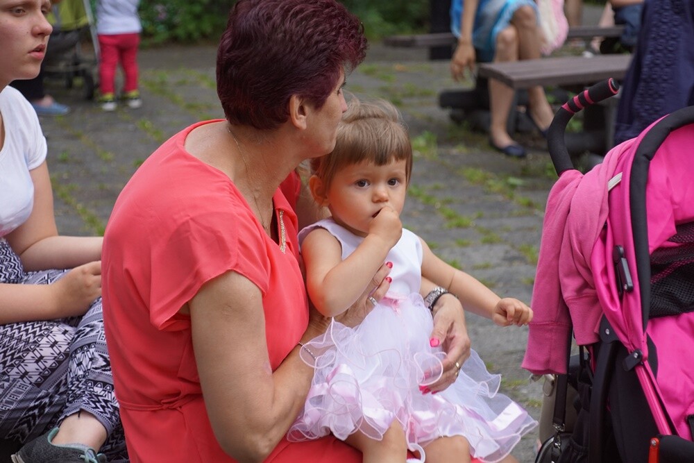 Moc atrakcji czekała wczoraj na uczestników XI Festynu Rodzin Zastępczych, który zorganizowany został w ogrodach Miejskiego Centrum Kultury im. Henryka Bisty.