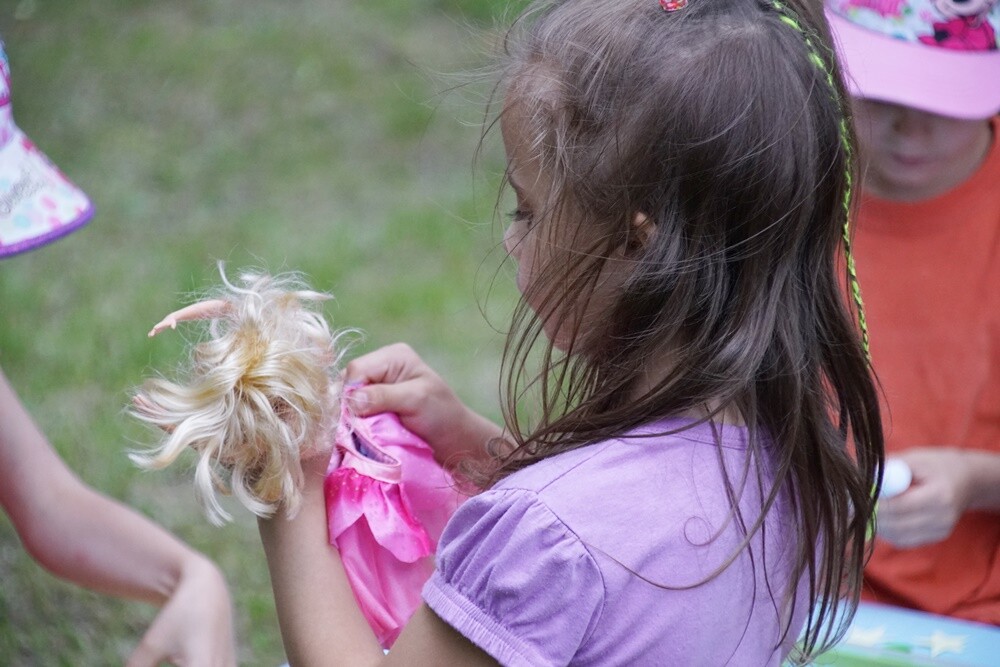 Moc atrakcji czekała wczoraj na uczestników XI Festynu Rodzin Zastępczych, który zorganizowany został w ogrodach Miejskiego Centrum Kultury im. Henryka Bisty.