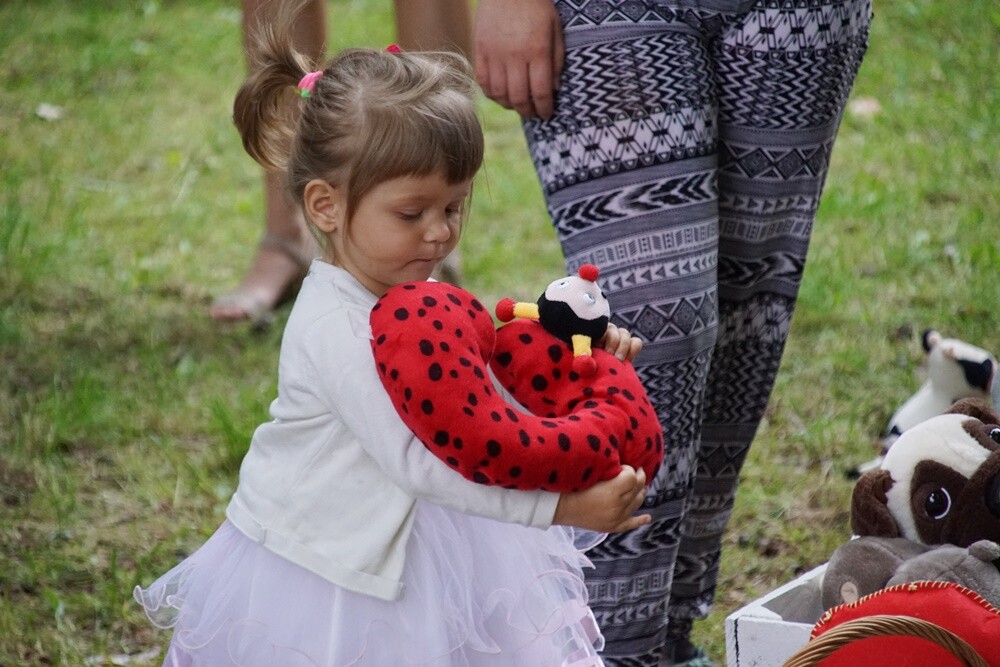 Moc atrakcji czekała wczoraj na uczestników XI Festynu Rodzin Zastępczych, który zorganizowany został w ogrodach Miejskiego Centrum Kultury im. Henryka Bisty.