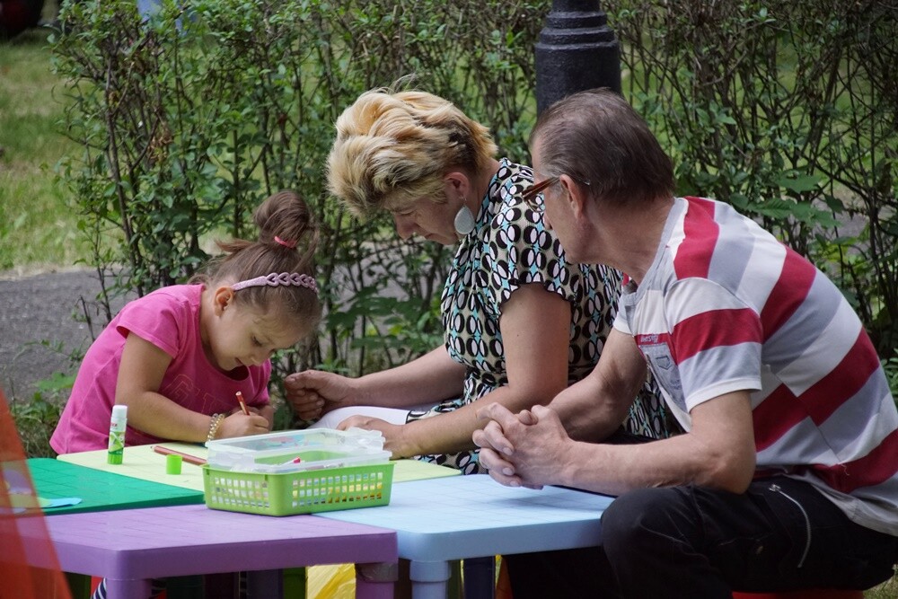 Moc atrakcji czekała wczoraj na uczestników XI Festynu Rodzin Zastępczych, który zorganizowany został w ogrodach Miejskiego Centrum Kultury im. Henryka Bisty.