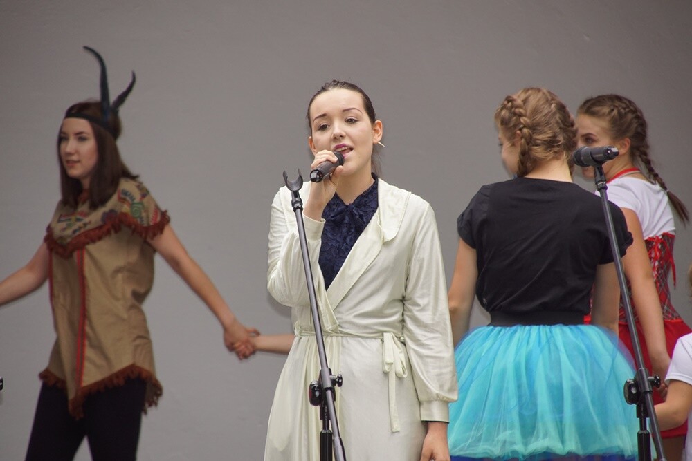 Moc atrakcji czekała wczoraj na uczestników XI Festynu Rodzin Zastępczych, który zorganizowany został w ogrodach Miejskiego Centrum Kultury im. Henryka Bisty.