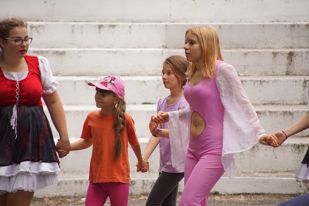Moc atrakcji czekała wczoraj na uczestników XI Festynu Rodzin Zastępczych, który zorganizowany został w ogrodach Miejskiego Centrum Kultury im. Henryka Bisty.
