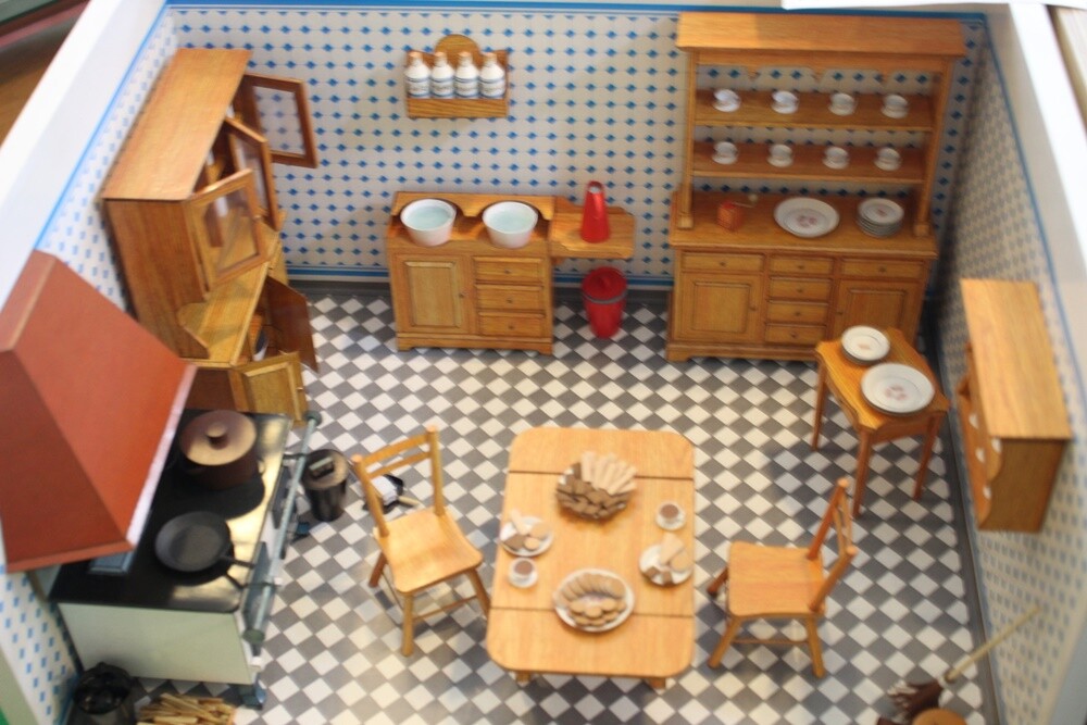 W ten weekend do Rudy Śląskiej zjechali modelarze z Polski, Czech, Słowacji oraz Litwy, aby wziąć udział w XI Regionalnym Konkursie Modeli Kartonowych, którego gospodarzem był In-nY Dom Kultury. Zobaczcie jakie piękne eksponaty zaprezentowali uczestnicy konkursu. 

fot. UM Ruda Śląska