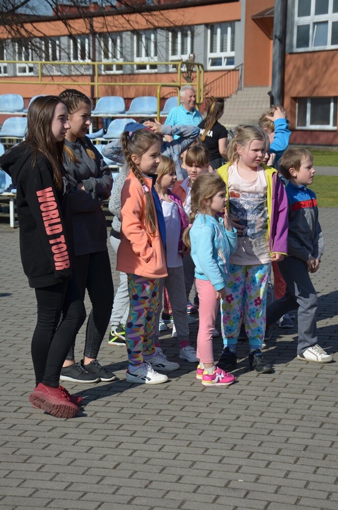 W weekend na boisku Szkoły Podstawowej Sportowej nr 15, odbyła się XII Olimpiada Sportowa Hufca ZHP Ruda Śląska! Harcerze mieli okazję sprawdzić swoje siły w kilkunastu konkurencjach sportowych.