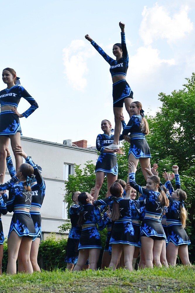 We wtorek, 30 maja w ramach obchodów Metropolitalnego Święta Rodziny pod hasłem "Rodzina – forum dialogu", w ogrodach Śląskiego Teatru Impresaryjnego odbył się XIII Festyn Rodzin Zastępczych.

fot. Jacek Knapik