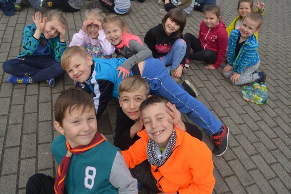 XIII Olimpiada Sportowa Hufca ZHP Ruda Śląska za nami! Ponad trzystu rudzkich harcerzy wzięło udział w kilkunastu konkurencjach sportowych rozgrywanych na boisku Szkoły Podstawowej nr 15 w Halembie. 

fot. Hufiec ZHP Ruda Śląska