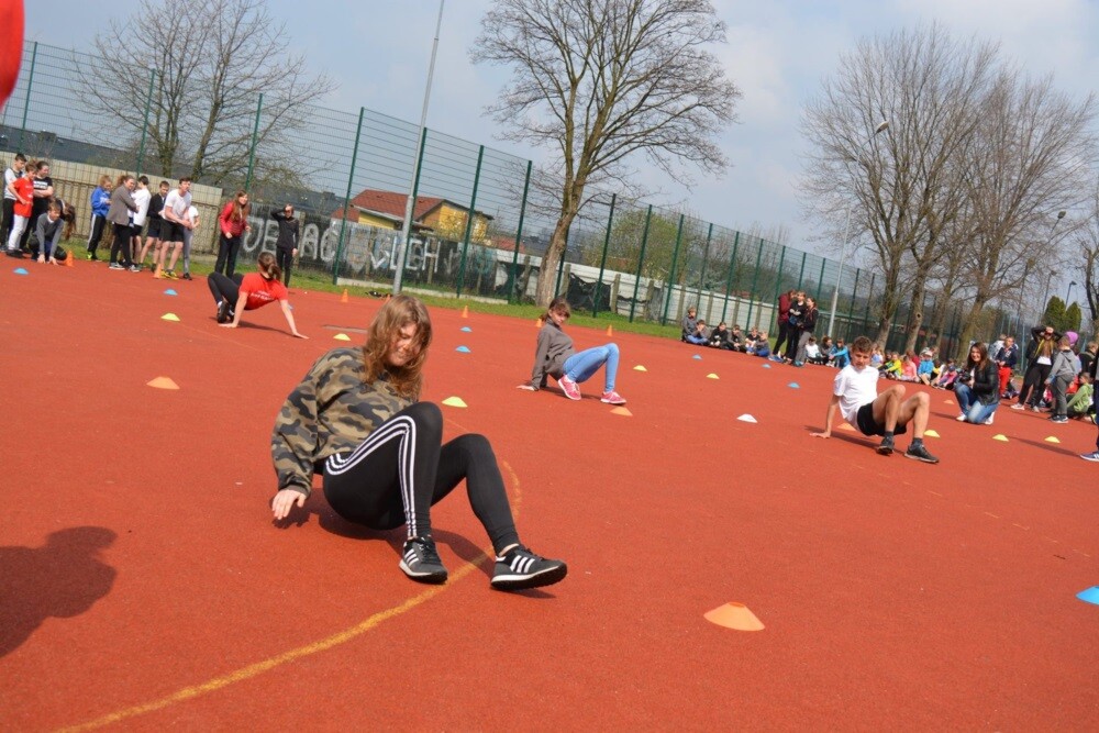 XIII Olimpiada Sportowa Hufca ZHP Ruda Śląska za nami! Ponad trzystu rudzkich harcerzy wzięło udział w kilkunastu konkurencjach sportowych rozgrywanych na boisku Szkoły Podstawowej nr 15 w Halembie. 

fot. Hufiec ZHP Ruda Śląska