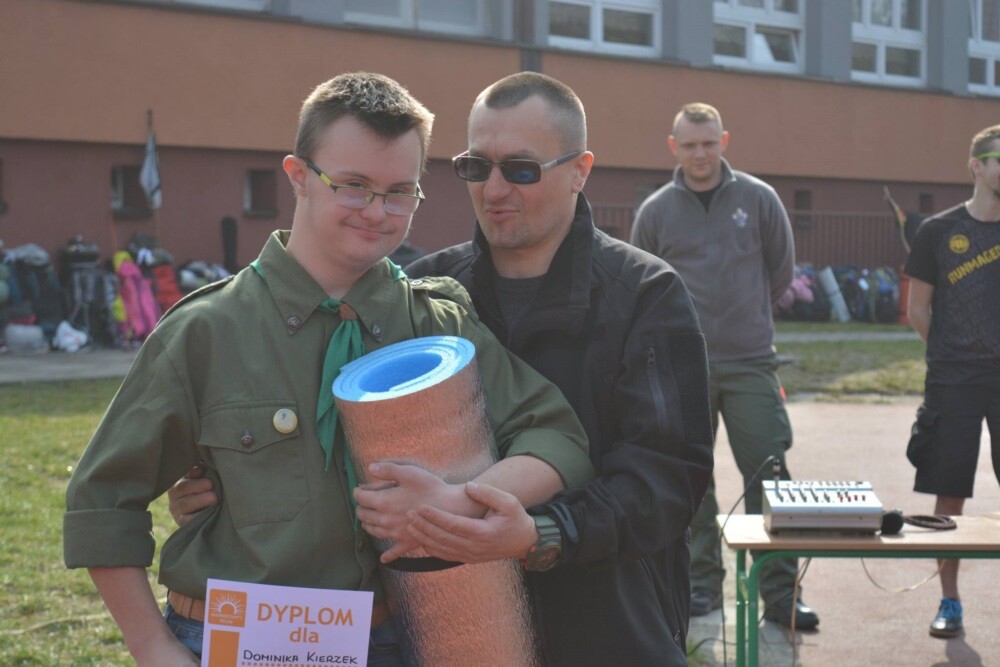 XIII Olimpiada Sportowa Hufca ZHP Ruda Śląska za nami! Ponad trzystu rudzkich harcerzy wzięło udział w kilkunastu konkurencjach sportowych rozgrywanych na boisku Szkoły Podstawowej nr 15 w Halembie. 

fot. Hufiec ZHP Ruda Śląska