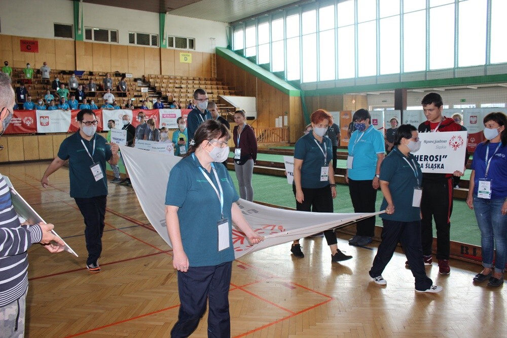 Blisko 100 zawodników z niepełnosprawnością intelektualną bierze udział w XIII Śląskim Turnieju Bocce Olimpiad Specjalnych, organizowanym przez Klub Olimpiad Specjalnych "Halembianka".