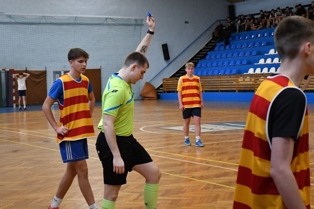 XVI Mistrzostwa Zespołu Szkół nr 6 w piłce nożnej halowej. / fot. Jacek Knapik