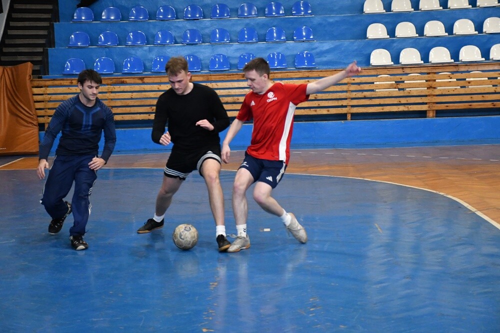 XVI Mistrzostwa Zespołu Szkół nr 6 w piłce nożnej halowej. / fot. Jacek Knapik