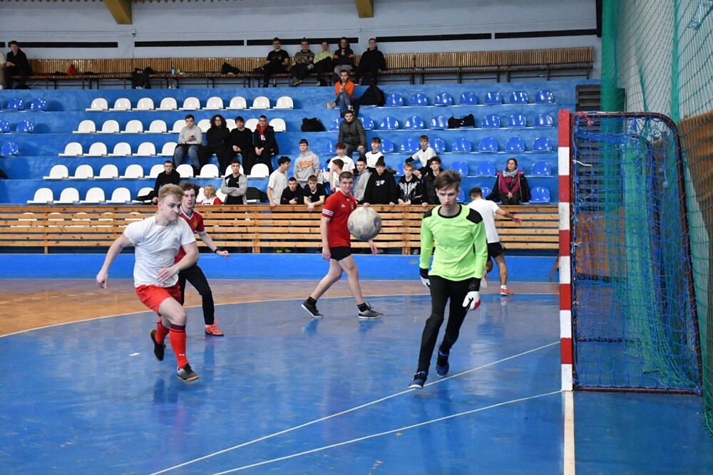 XVI Mistrzostwa Zespołu Szkół nr 6 w piłce nożnej halowej. / fot. Jacek Knapik